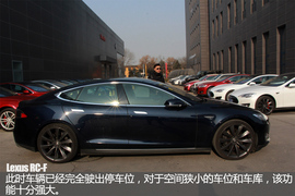 特斯拉7.1系统升级亦庄体验店实拍