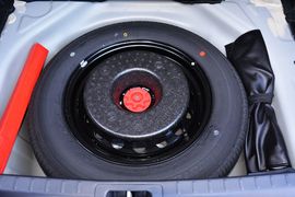 2016款丰田雷凌双擎1.8H