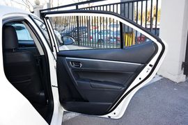 2016款丰田雷凌双擎1.8H