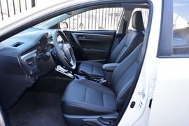 2016款丰田雷凌双擎1.8H