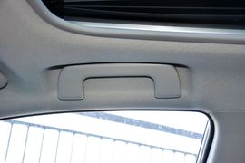 2016款丰田雷凌双擎1.8H