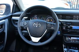 2016款丰田雷凌双擎1.8H