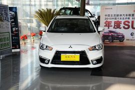 2015款三菱翼神2.0L