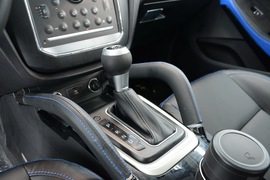 2016款众泰SR7六款内饰风格实拍