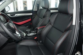 2016款众泰SR7六款内饰风格实拍