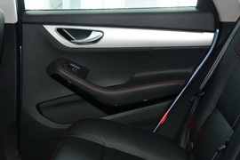 2016款众泰SR7六款内饰风格实拍