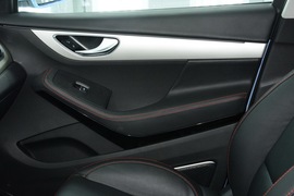 2016款众泰SR7六款内饰风格实拍