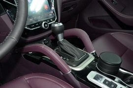 2016款众泰SR7六款内饰风格实拍