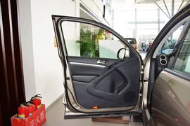 2015款大众途观1.8TSI手自一体两驱舒适版