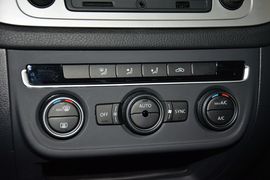2015款大众途观1.8TSI手自一体两驱舒适版