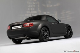 亚光黑特别版马自达MX-5