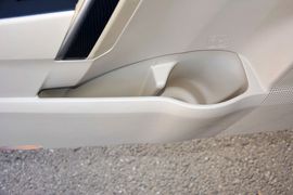 2014款丰田卡罗拉1.8L