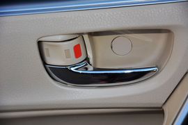 2014款丰田卡罗拉1.8L