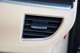 2014款丰田卡罗拉1.8L