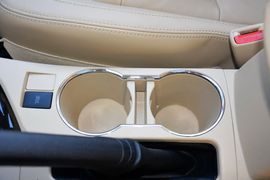 2014款丰田卡罗拉1.8L