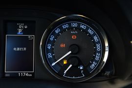 2014款丰田卡罗拉1.8L