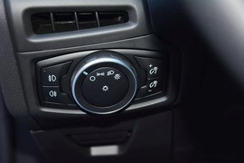 2015款福特福克斯ST