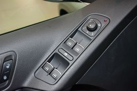 2015款大众途观1.8TSI手自一体两驱豪华版