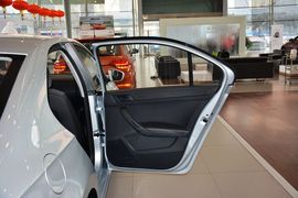 2015款大众桑塔纳-尚纳180自动风尚版