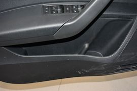 2015款大众桑塔纳-尚纳180自动风尚版