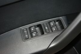 2015款大众桑塔纳-尚纳180自动风尚版