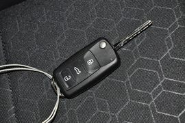 2015款大众桑塔纳-尚纳180自动风尚版