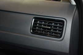 2015款大众桑塔纳-尚纳180自动风尚版