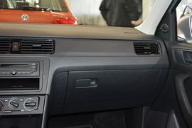 2015款大众桑塔纳-尚纳180自动风尚版