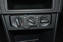 2015款大众桑塔纳-尚纳180自动风尚版