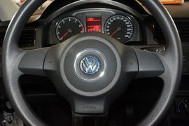 2015款大众桑塔纳-尚纳180自动风尚版