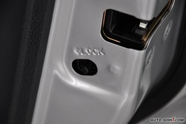 2010款日产骊威1.6L自动劲锐版