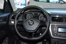 2015款大众朗逸1.6L自动舒适型