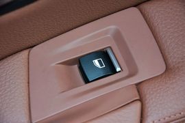 2014款宝马528Li领先型
