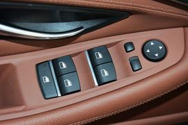 2014款宝马528Li领先型