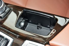 2014款宝马528Li领先型