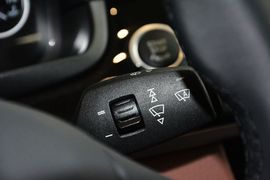 2014款宝马528Li领先型