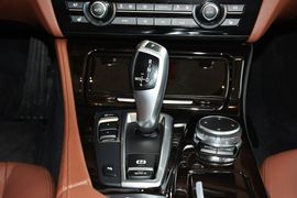 2014款宝马528Li领先型