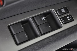2010款日产骊威1.6L自动劲锐版