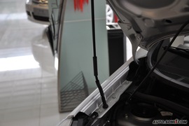 2010款日产骊威1.6L自动劲锐版