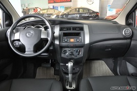 2010款日产骊威1.6L自动劲锐版