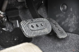 2010款日产骊威1.6L自动劲锐版