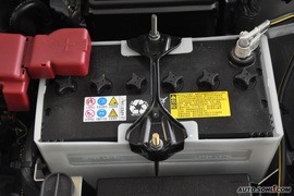2010款日产骊威1.6L自动劲锐版