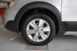 2010款日产骊威1.6L自动劲锐版