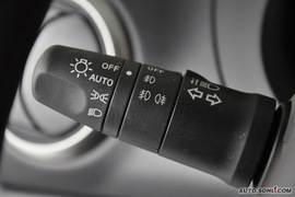 2010款日产骊威1.6L自动劲锐版