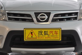 2010款日产骊威1.6L自动劲锐版