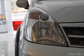 2010款日产骊威1.6L自动劲锐版