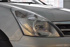 2010款日产骊威1.6L自动劲锐版