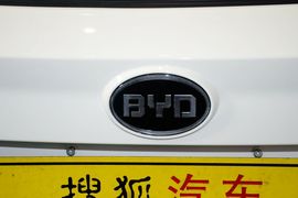 2016款比亚迪e6