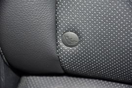 2015款现代全新途胜2.0L自动两驱智能型
