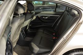 2016款宝马320Li豪华设计套装